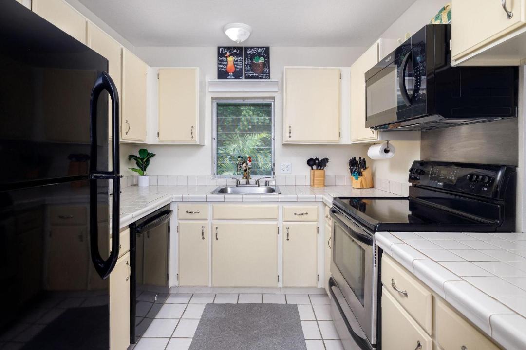 Photo of Kitchen in Keauhou