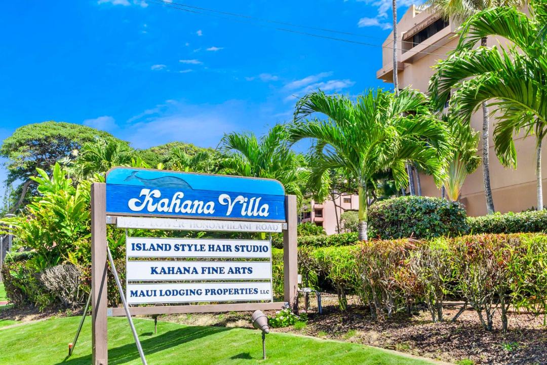 Photo of Buildings in Kahana