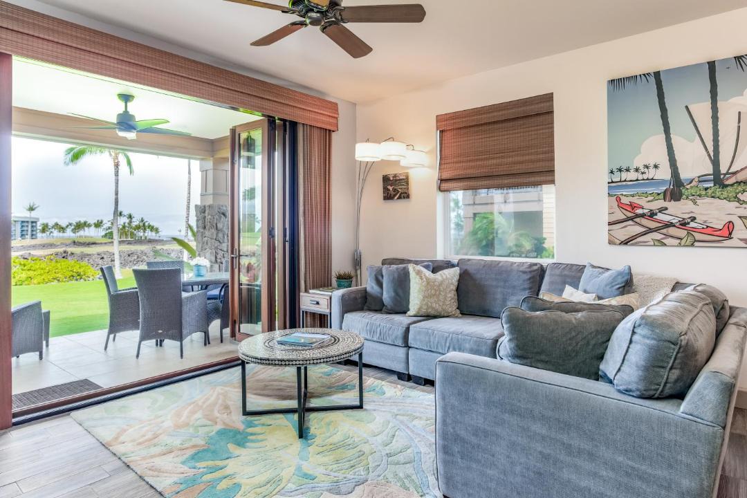 Photo of Livingroom in Waikoloa
