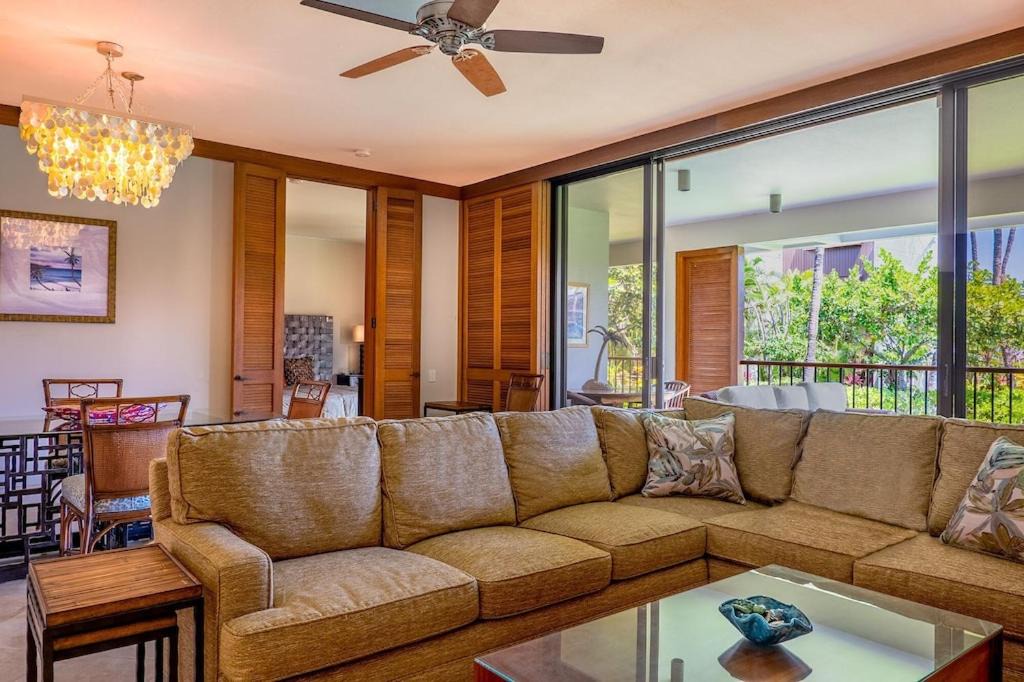 Photo of Livingroom in Kamuela