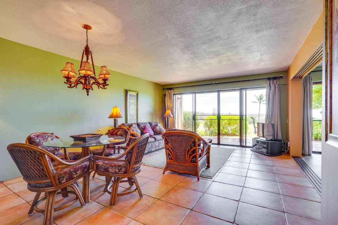 Photo of Livingroom in Maunaloa