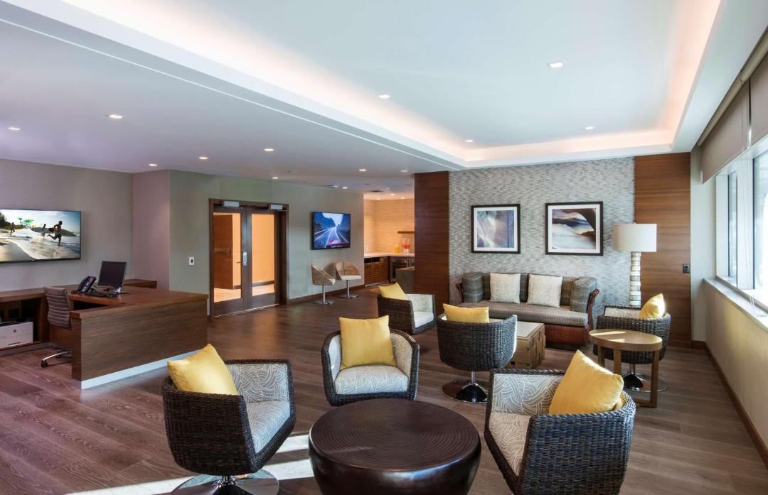 Photo of Livingroom in Waikiki