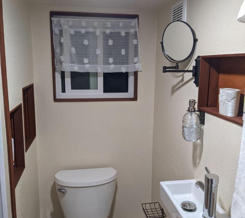 Photo of Bathroom in Captain Cook