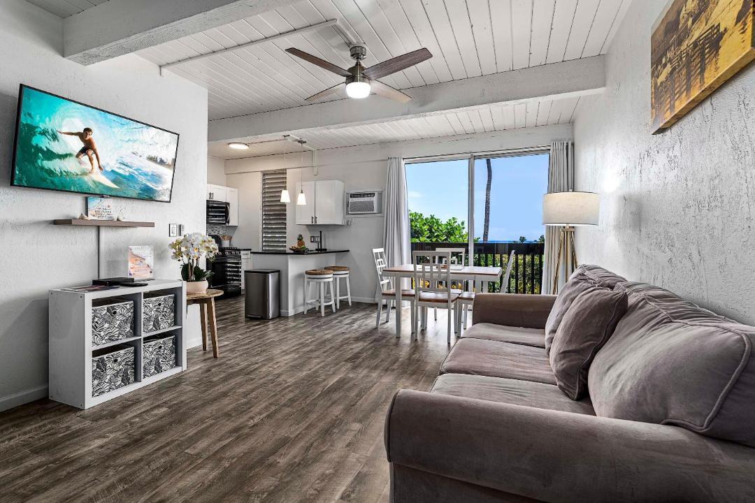 Photo of Livingroom in Historic Kailua Village