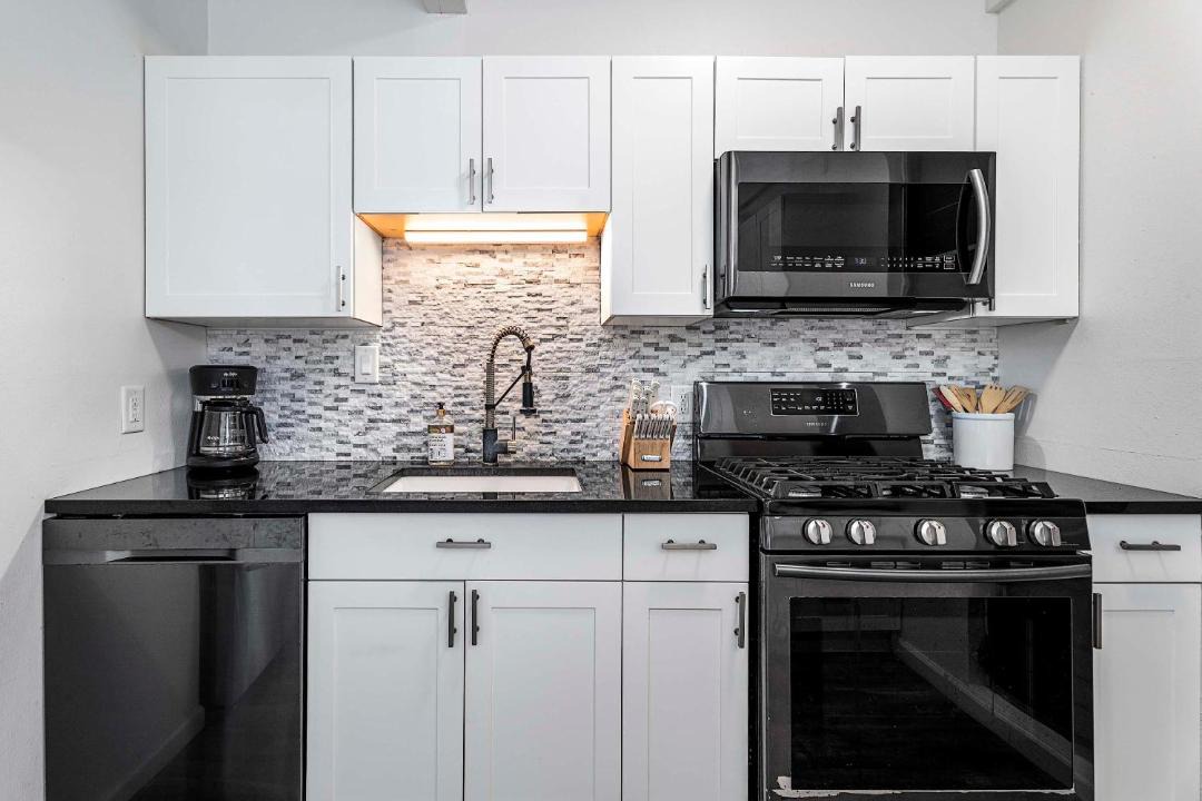 Photo of Kitchen in Historic Kailua Village