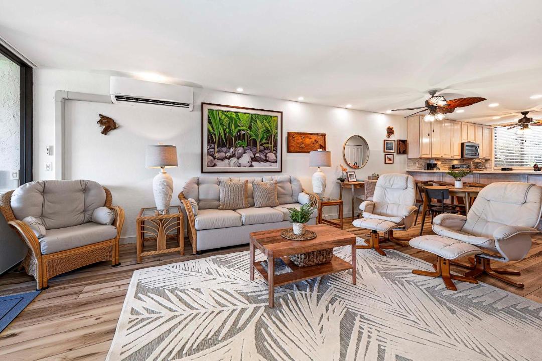 Photo of Livingroom in Keauhou