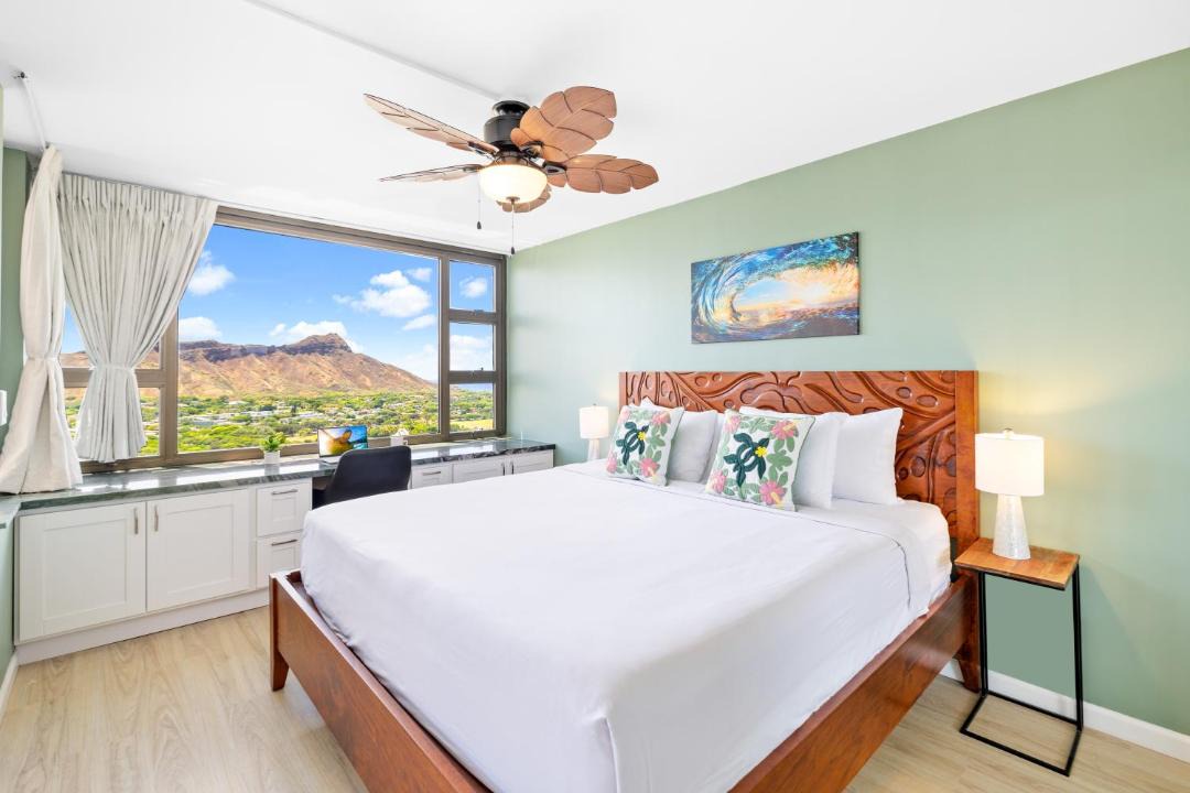 Photo of Bedroom in Waikiki
