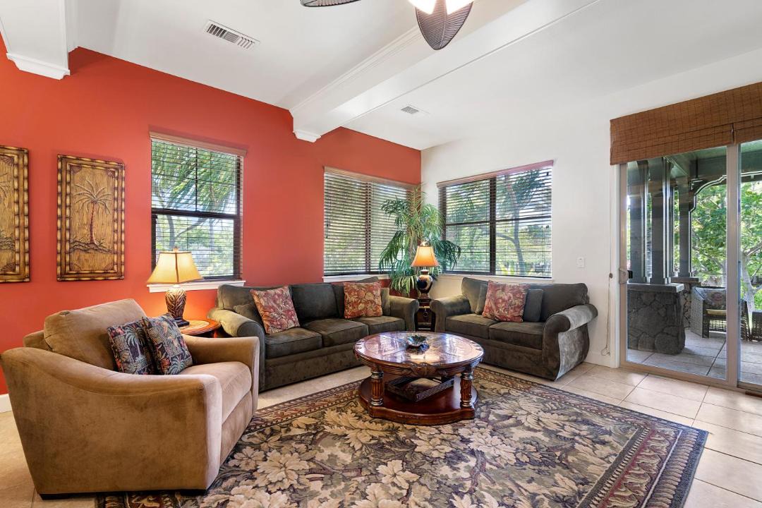 Photo of Livingroom in Kulalani