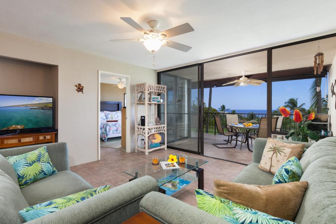 Photo of Livingroom in Keauhou