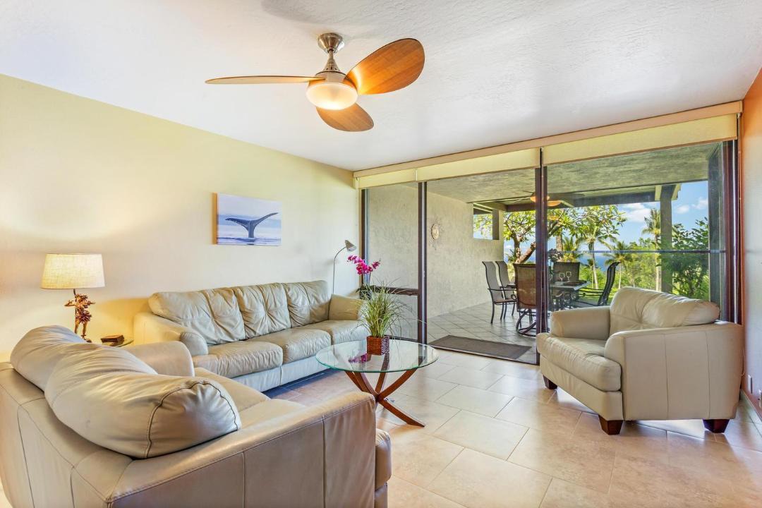 Photo of Livingroom in Keauhou