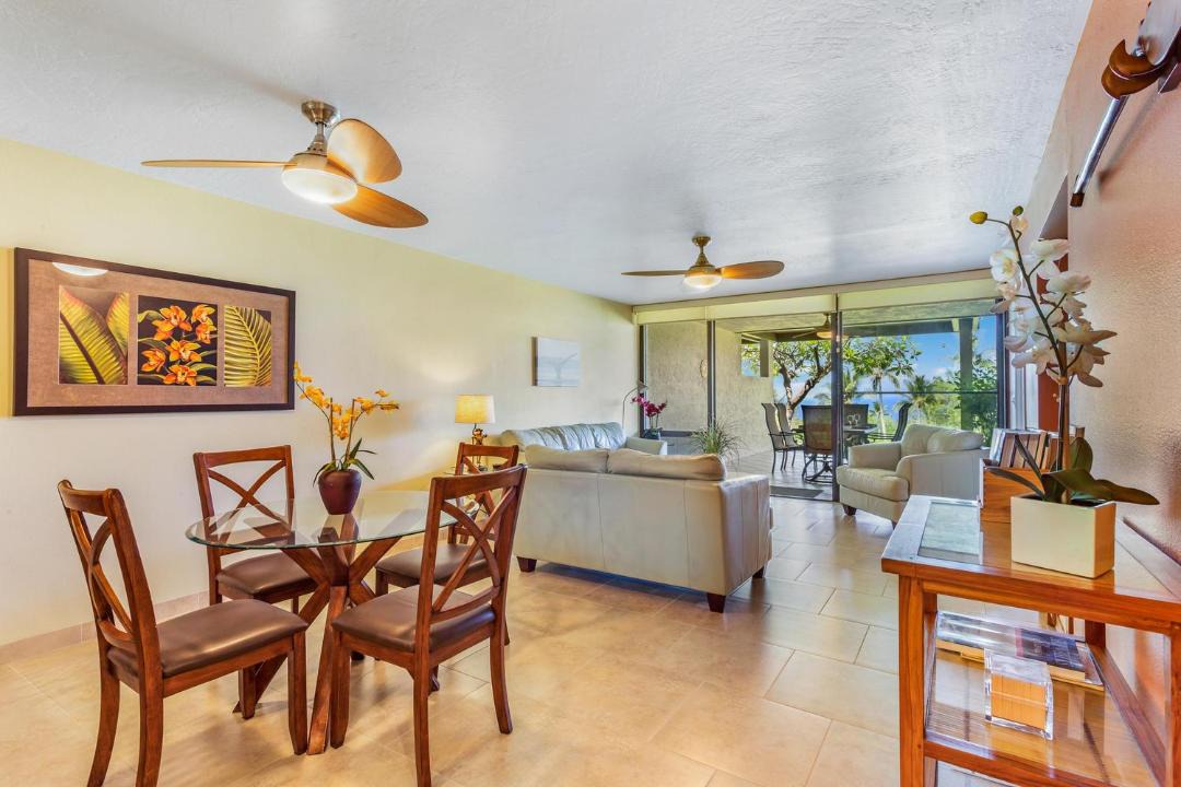 Photo of Livingroom in Keauhou