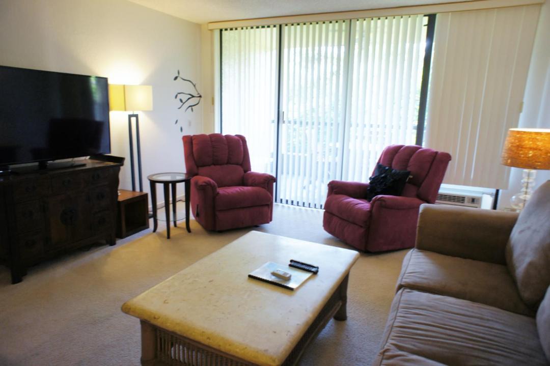 Photo of Livingroom in Historic Kailua Village