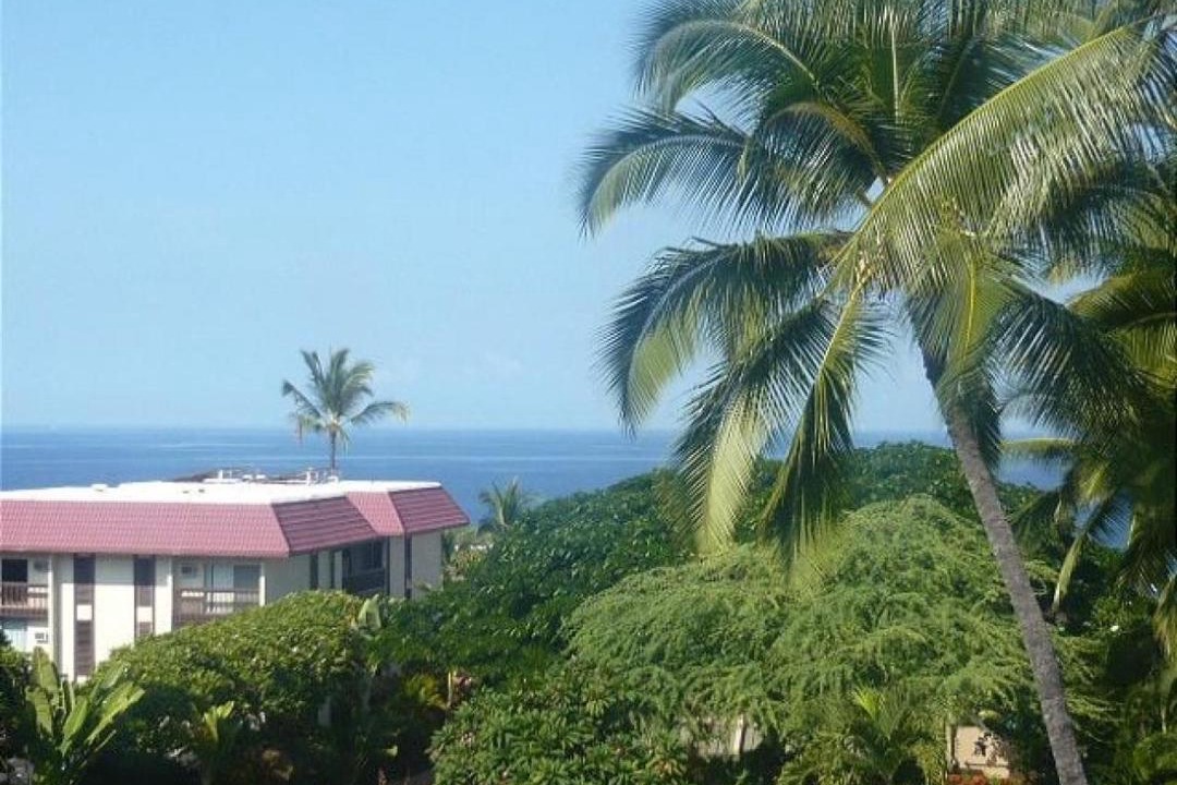Photo of Others in Historic Kailua Village