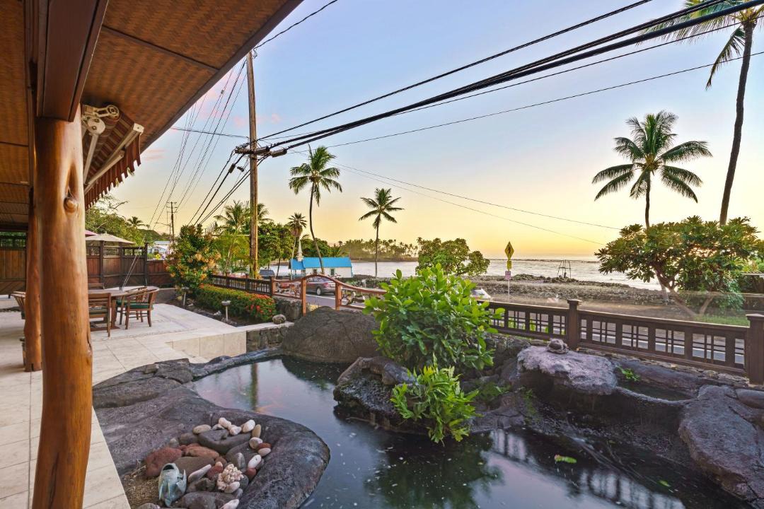 Photo of Others in Kahaluu Bay