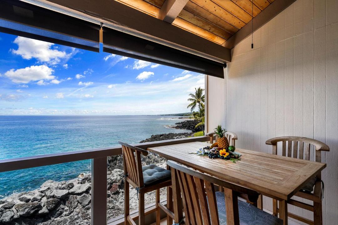 Photo of Patio Balcony in Kahaluu Bay