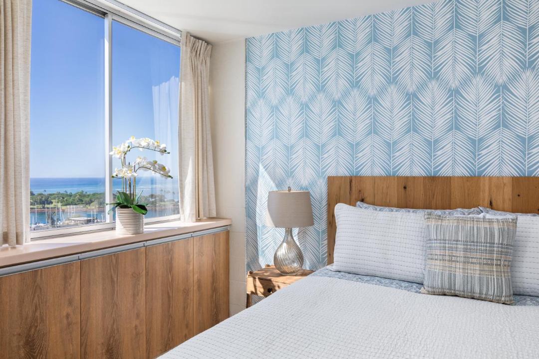Photo of Bedroom in Waikiki