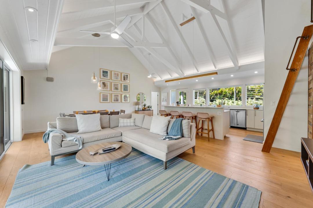 Photo of Livingroom in Kilauea