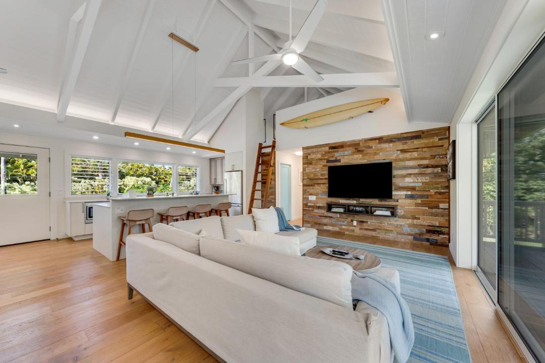 Photo of Livingroom in Kilauea