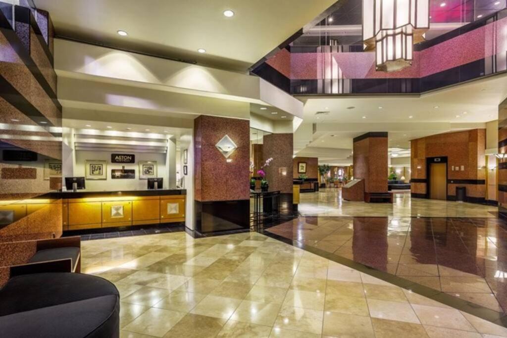 Photo of Livingroom in Downtown Honolulu
