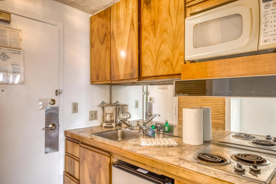 Photo of Kitchen in Waikiki