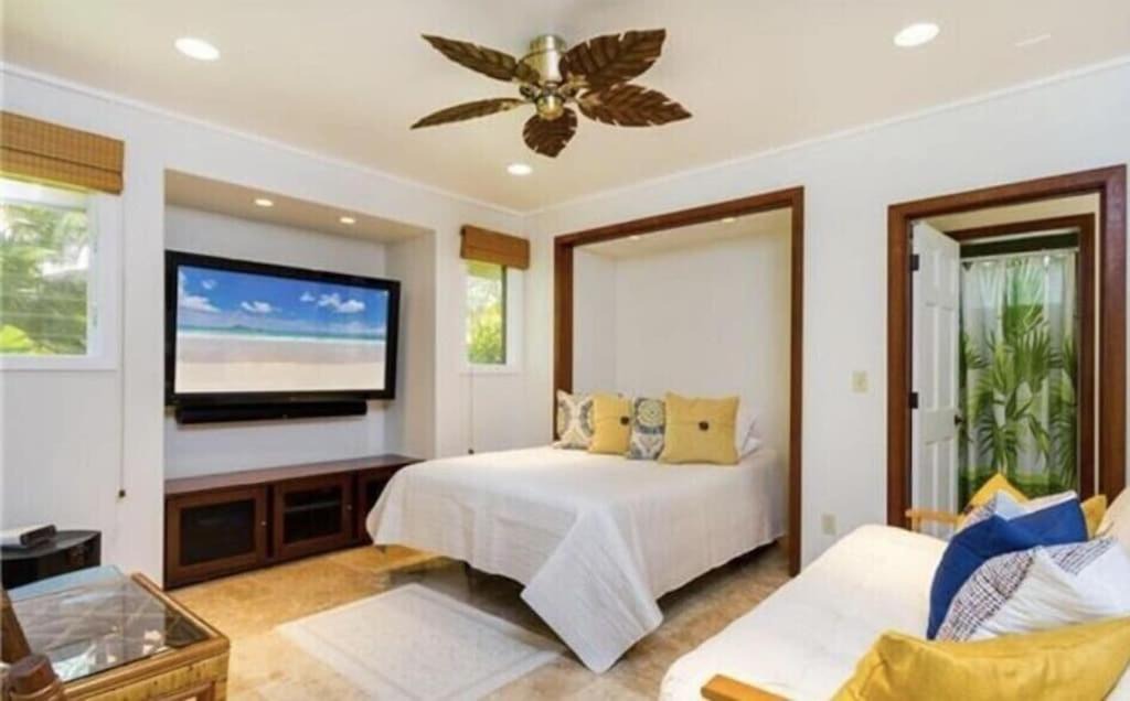Photo of Bedroom in Kailua