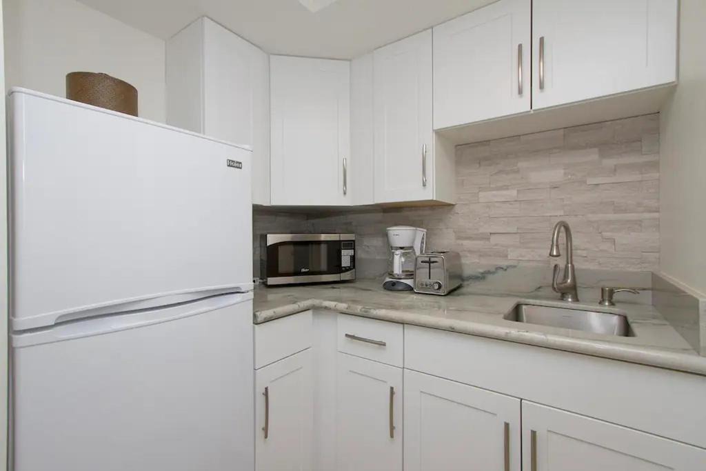 Photo of Kitchen in Diamond Head - Kapahulu - St. Louis