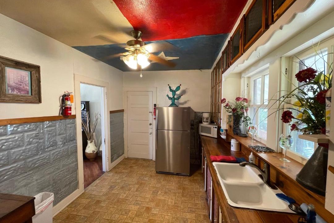 Photo of Livingroom in Bandera