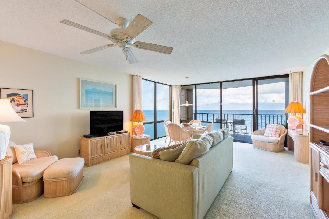 Photo of Livingroom in Kahana
