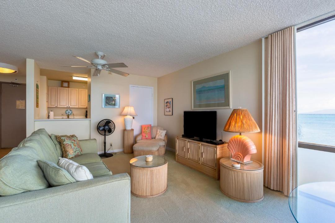 Photo of Livingroom in Kahana