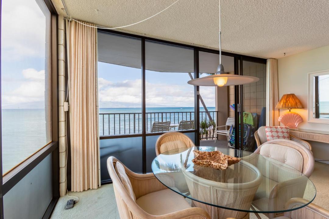 Photo of Livingroom in Kahana