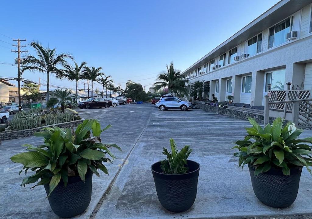 Photo of Buildings in Wailuku