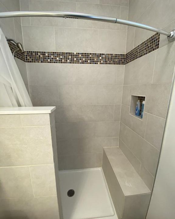 Photo of Bathroom in Wailuku