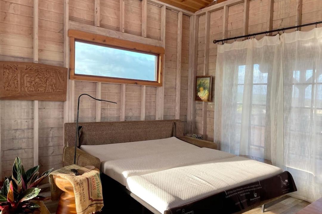 Photo of Bedroom in Kalapana