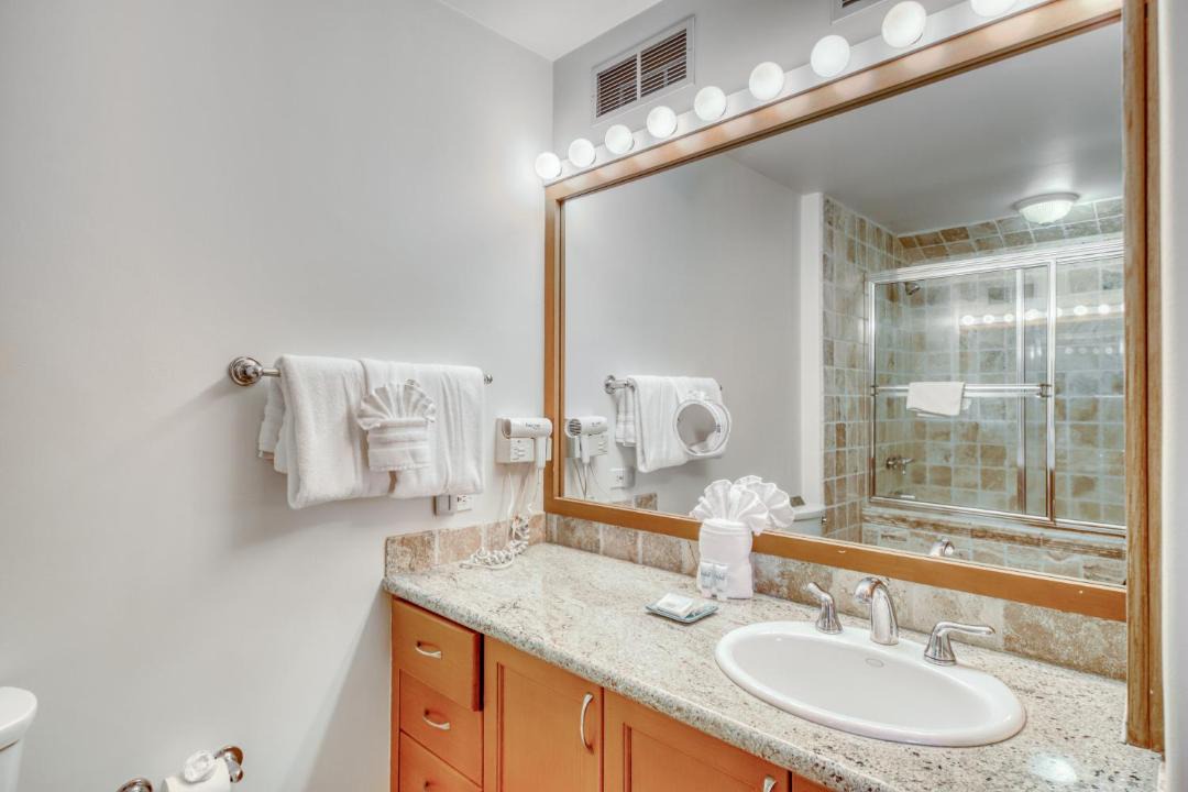 Photo of Bathroom in Kaanapali