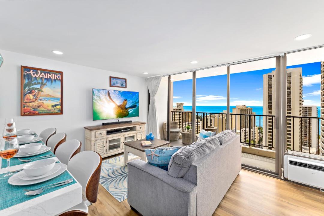 Photo of Livingroom in Waikiki