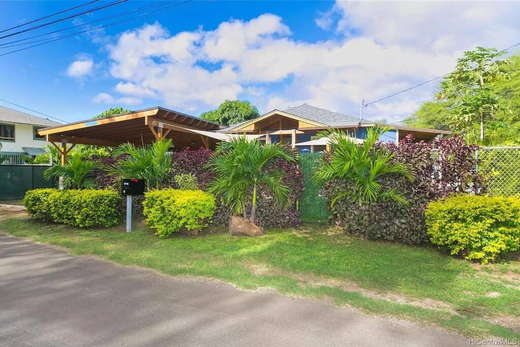 Photo of Others in Makaha