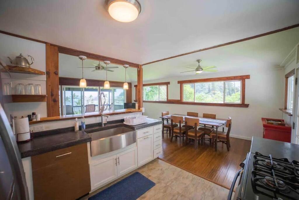 Photo of Livingroom in Hana