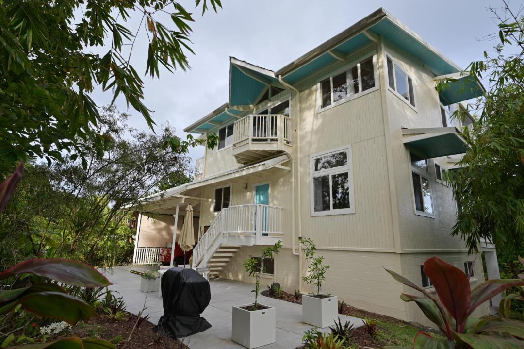 Photo of Buildings in Kehena Beach Estates