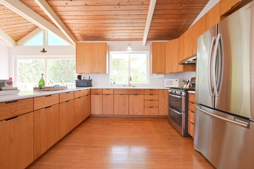 Photo of Kitchen in Kehena Beach Estates