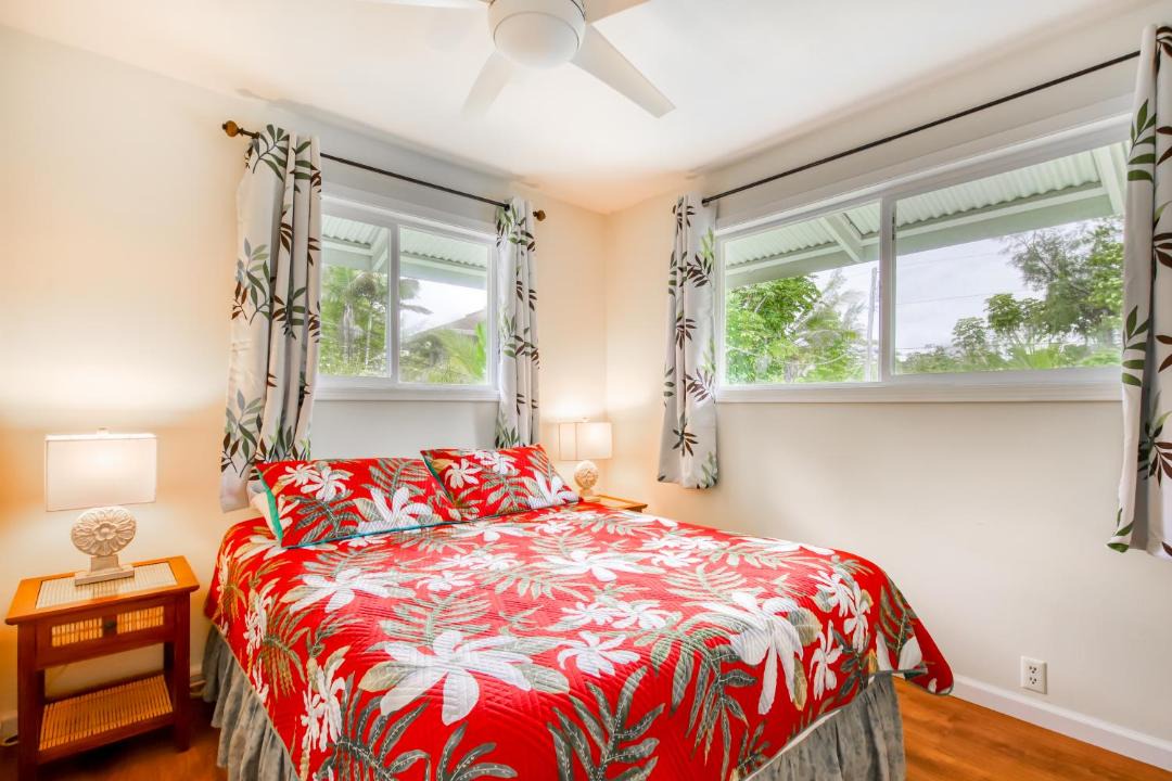 Photo of Bedroom in Keaau