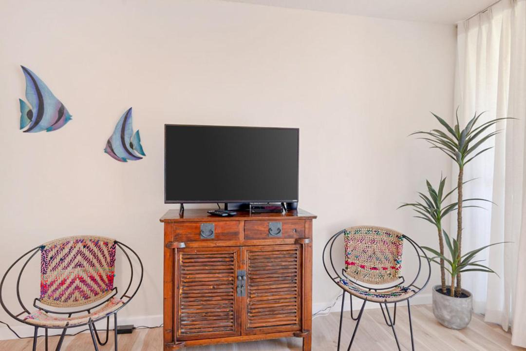 Photo of Livingroom in Historic Kailua Village