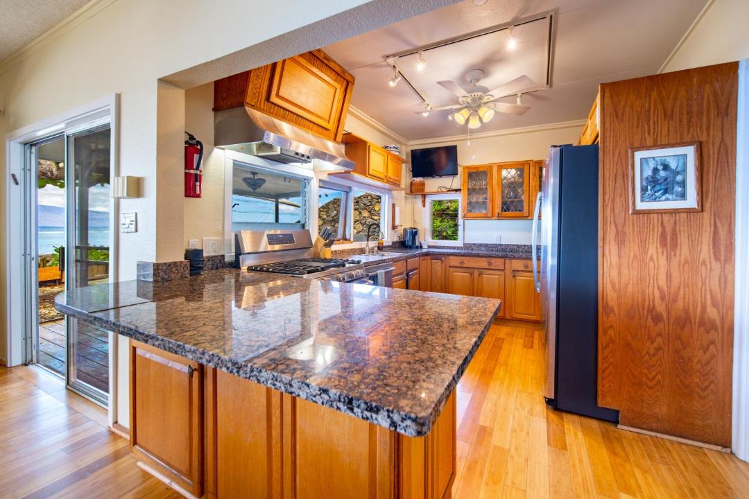 Photo of Kitchen in Historic Lahaina Front Street