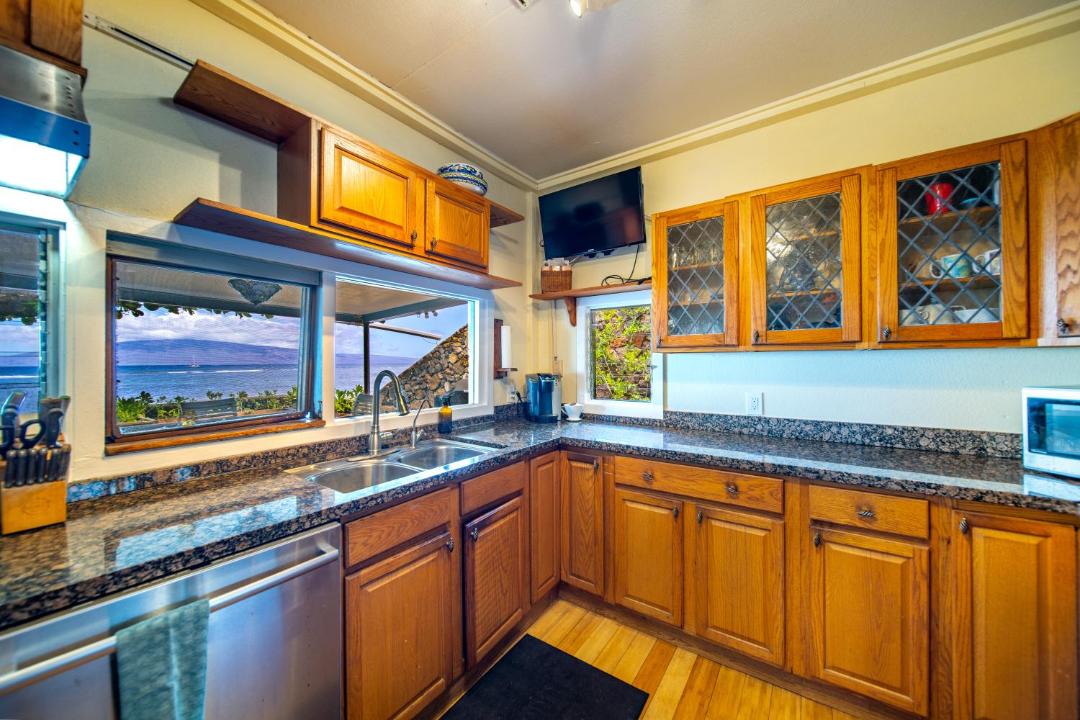 Photo of Kitchen in Historic Lahaina Front Street