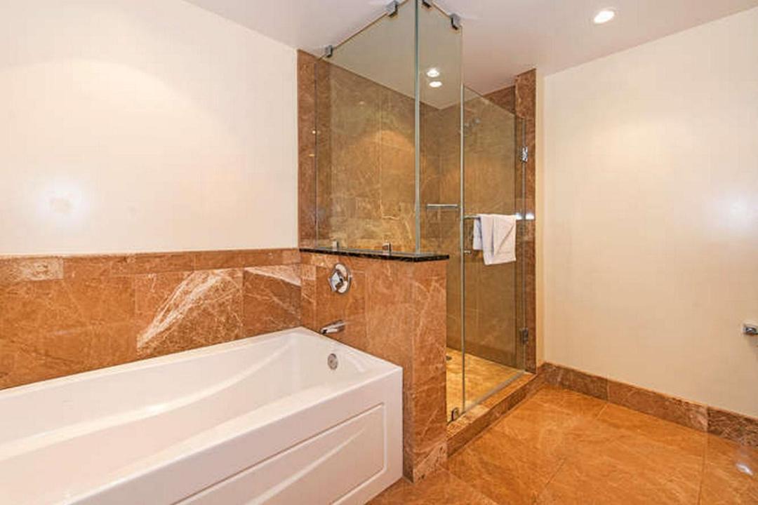 Photo of Bathroom in Honokowai