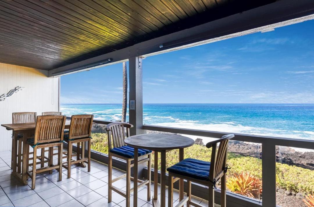 Photo of Patio Balcony in Kahaluu Bay