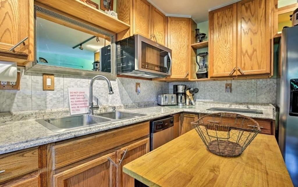 Photo of Kitchen in Historic Kailua Village