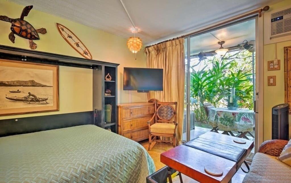 Photo of Bedroom in Historic Kailua Village