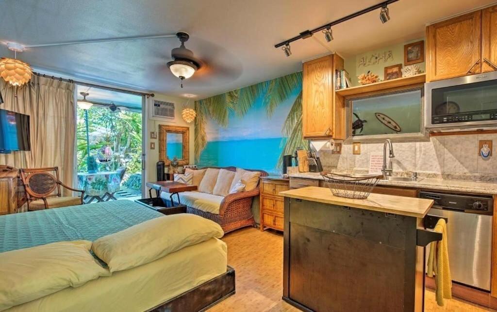 Photo of Livingroom in Historic Kailua Village
