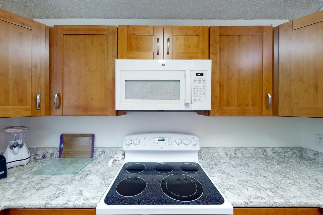 Photo of Kitchen in Kahaluu Bay