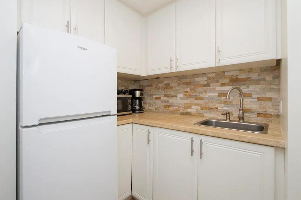 Photo of Kitchen in Diamond Head - Kapahulu - St. Louis